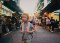 left handed girl banniere